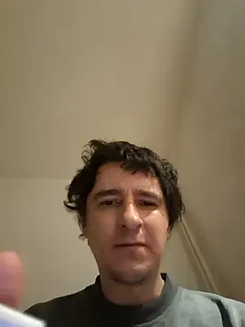 hugecock4u1990 online show from January 13, 12:36 am