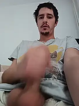hugecock4u1990 online show from May 24, 6:13 am