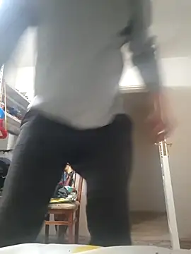 hugecock4u1990 online show from December 1, 6:09 pm