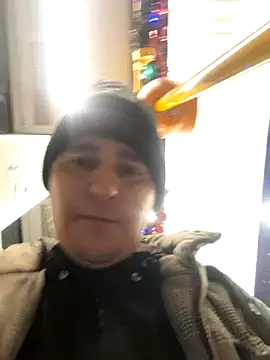 hugecock4u1990 online show from January 7, 7:19 pm