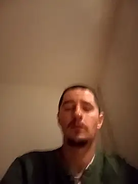 hugecock4u1990 online show from March 7, 4:30 am