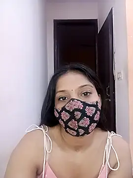 Snapshot of Cute_Rakhi8 chatting on July 17, 5:15 am Cute Rakhi8 online show from July 17, 5:15 am