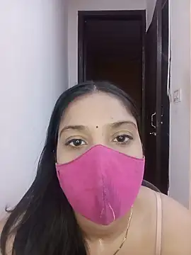 Snapshot of Cute_Rakhi8 chatting on June 19, 5:35 am Cute Rakhi8 online show from June 19, 5:35 am