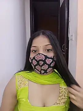 Snapshot of Cute_Rakhi8 chatting on July 16, 5:04 am Cute Rakhi8 online show from July 16, 5:04 am