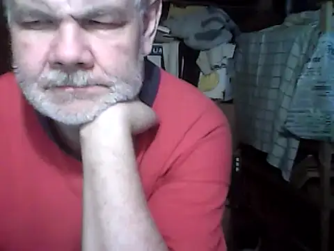Snapshot of A1B3- chatting on December 21, 6:37 am A1B3- online show from December 21, 6:37 am