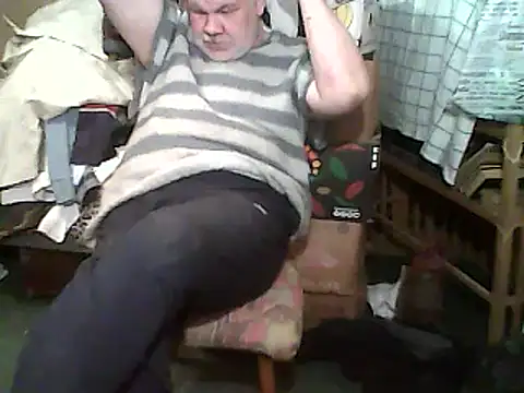 Snapshot of A1B3- chatting on December 14, 2:44 pm A1B3- online show from December 14, 2:44 pm