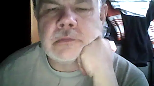 Snapshot of A1B3- chatting on March 29, 4:08 pm A1B3- online show from March 29, 4:08 pm
