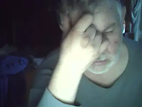 Snapshot of A1B3- chatting on May 5, 5:49 pm A1B3- online show from May 5, 5:49 pm