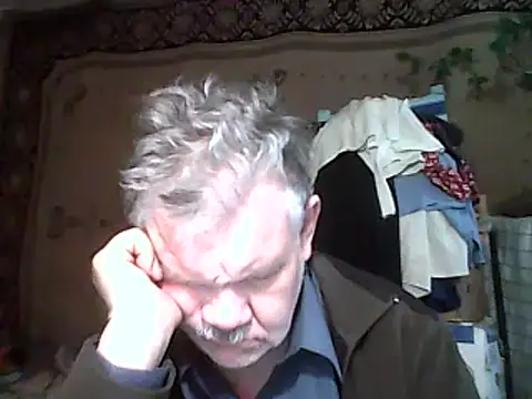 Snapshot of A1B3- chatting on October 10, 3:13 pm A1B3- online show from October 10, 3:13 pm