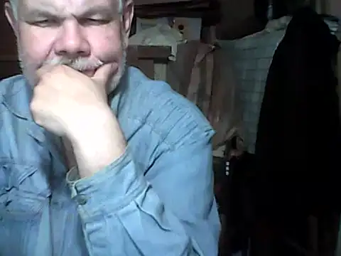 Snapshot of A1B3- chatting on October 20, 3:56 pm A1B3- online show from October 20, 3:56 pm