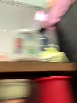 Snapshot of Mei-Mei89 chatting on September 28, 1:18 pm Mei-Mei89 online show from September 28, 1:18 pm