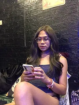 HOTkendraCumXxx online show from April 3, 1:06 pm