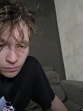 Snapshot of PrihZinhaHot chatting on December 13, 8:26 pm PrihZinhaHot online show from December 13, 8:26 pm