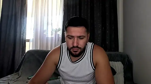 Gold Alpha Boy online show from September 27, 7:25 am