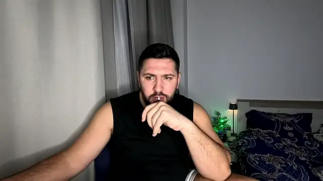 Gold Alpha Boy online show from December 14, 2:33 pm