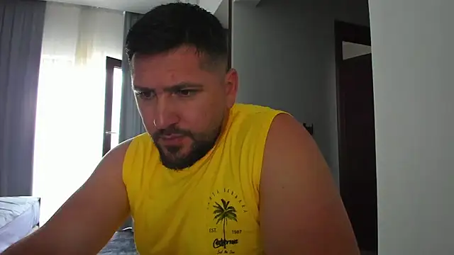 Snapshot of Gold_Alpha_Boy chatting on July 10, 12:38 pm Gold Alpha Boy online show from July 10, 12:38 pm