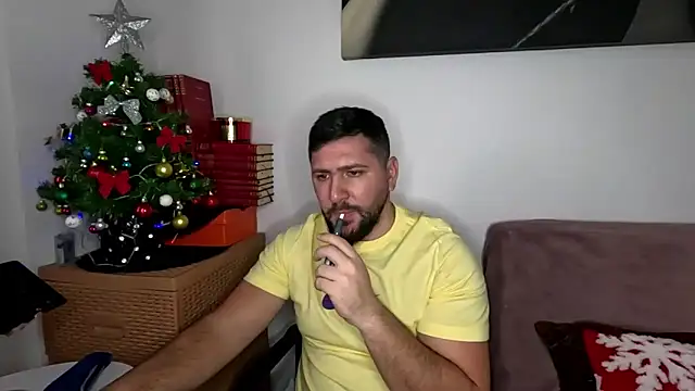 Gold Alpha Boy online show from December 2, 11:34 am