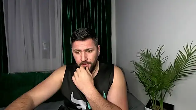 Gold Alpha Boy online show from May 7, 6:33 pm