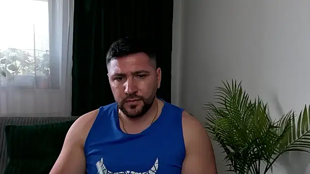 Gold Alpha Boy online show from May 26, 1:31 pm