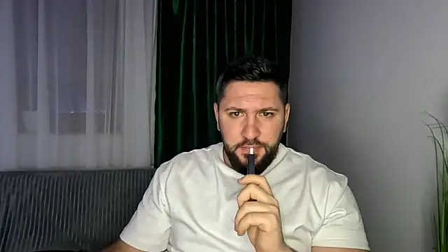 Gold Alpha Boy online show from February 4, 9:10 pm