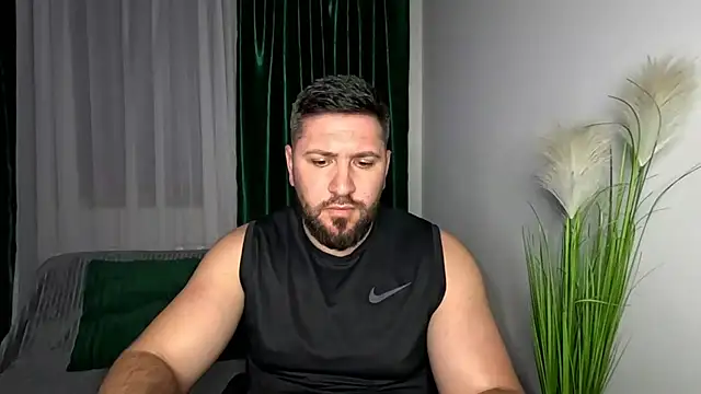Gold Alpha Boy online show from April 22, 8:04 pm