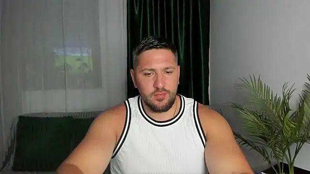 Snapshot of Gold_Alpha_Boy chatting on July 18, 7:44 pm Gold Alpha Boy online show from July 18, 7:44 pm