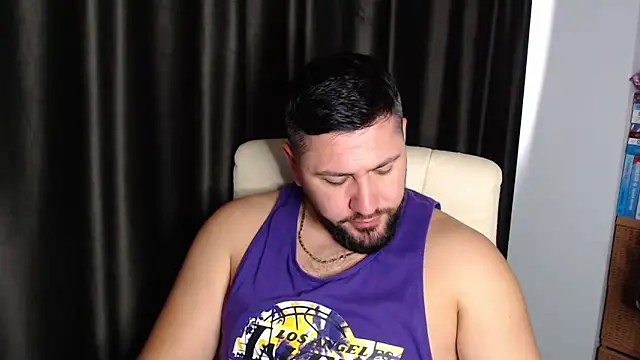 Gold Alpha Boy online show from November 7, 8:41 am