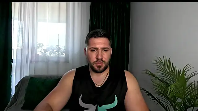 Snapshot of Gold_Alpha_Boy chatting on June 24, 3:54 pm Gold Alpha Boy online show from June 24, 3:54 pm