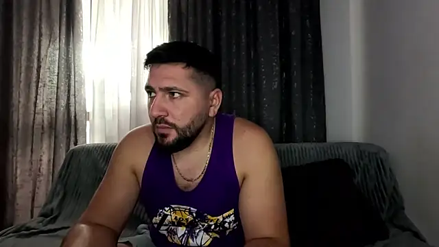 Gold Alpha Boy online show from November 6, 11:25 am