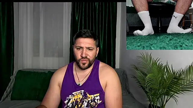 Gold Alpha Boy online show from June 1, 7:13 pm