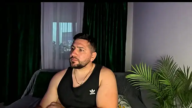 Snapshot of Gold_Alpha_Boy chatting on June 9, 6:20 pm Gold Alpha Boy online show from June 9, 6:20 pm
