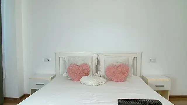 Delia24 online show from May 3, 5:34 am