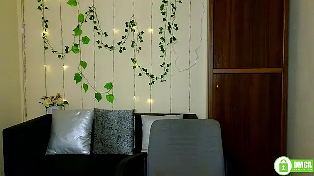 Alicia love00 online show from January 6, 6:28 am