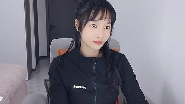 Lisa-3333 online show from December 21, 1:46 pm