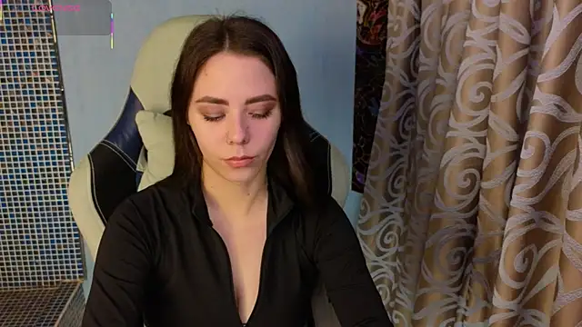 Snapshot of IvoryWood_ chatting on June 23, 8:51 pm IvoryWood online show from June 23, 8:51 pm