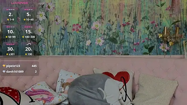 IvoryWood  online show from April 15, 7:58 pm