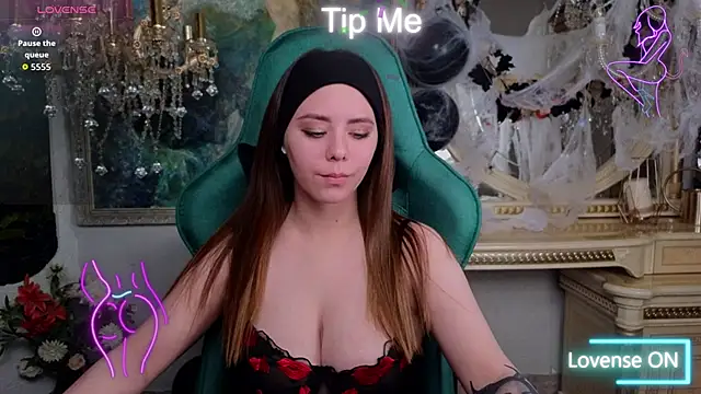 IvoryWood  online show from October 11, 10:05 am