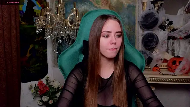 IvoryWood  online show from November 4, 5:06 pm