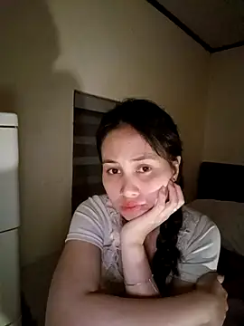 Jun-Mzzz online show from February 26, 5:02 pm