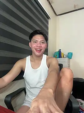 Helleron online show from December 1, 4:30 pm