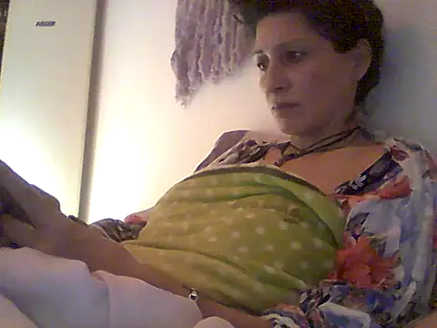 Snapshot of Bebita-zmp chatting on July 2, 3:23 am Bebita-zmp online show from July 2, 3:23 am