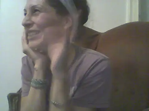 Snapshot of Bebita-zmp chatting on June 17, 11:14 pm Bebita-zmp online show from June 17, 11:14 pm