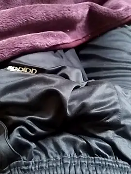 idhem   31 online show from March 13, 12:32 pm