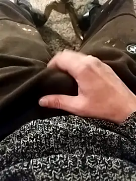 idhem   31 online show from March 10, 7:29 pm