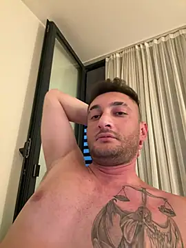 Snapshot of SARSILMAZ_HOME chatting on July 2, 10:38 pm SARSILMAZ HOME online show from July 2, 10:38 pm