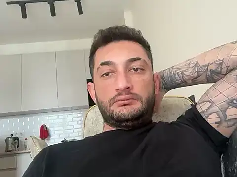 Snapshot of SARSILMAZ_HOME chatting on May 2, 10:42 am SARSILMAZ HOME online show from May 2, 10:42 am