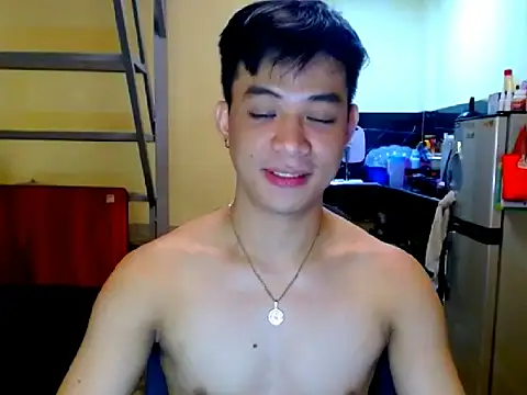 Snapshot of ASIANFULLYLOADEDCUM chatting on June 15, 2:06 pm ASIANFULLYLOADEDCUM online show from June 15, 2:06 pm