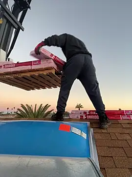 Snapshot of PuttieIn chatting on January 15, 2:31 pm PuttieIn online show from January 15, 2:31 pm