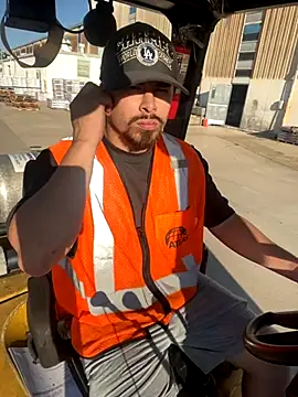 Snapshot of PuttieIn chatting on September 26, 1:51 pm PuttieIn online show from September 26, 1:51 pm