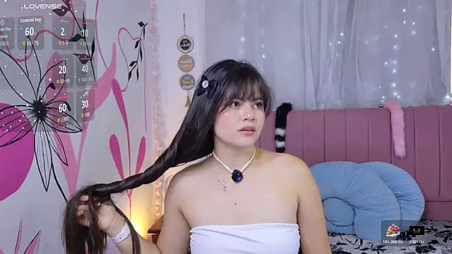 sukilove18 online show from May 19, 10:28 pm